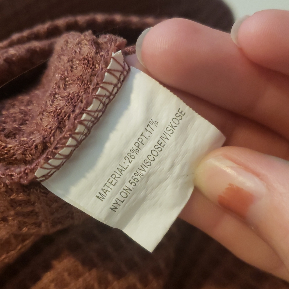 Tobrief v-neck sweater - Picture 3 of 3